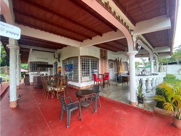 VENTA DE CASA CON 3 CABAÑAS EN CORONADO 2.800 MTS YL