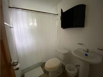 VENTA DE CASA CON 3 CABAÑAS EN CORONADO 2.800 MTS YL