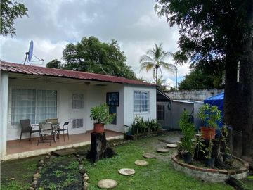 VENTA DE CASA CON 3 CABAÑAS EN CORONADO 2.800 MTS YL