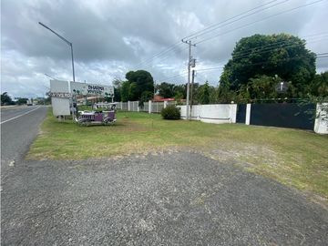 VENTA DE CASA CON 3 CABAÑAS EN CORONADO 2.800 MTS YL
