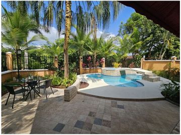 VENTA DE CASA EN CLAYTON VILLAGE yl