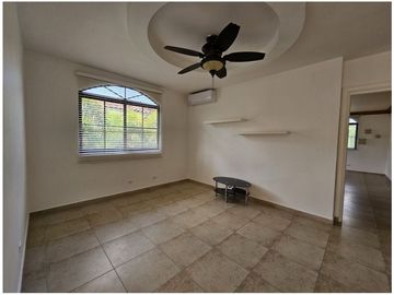 VENTA DE CASA EN CLAYTON VILLAGE yl
