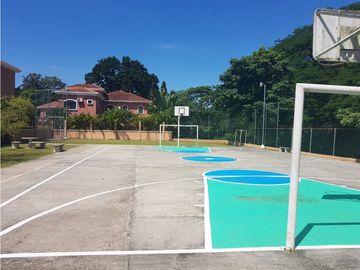 VENTA DE CASA EN CLAYTON VILLAGE yl