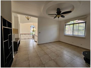 VENTA DE CASA EN CLAYTON VILLAGE yl