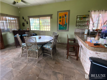 VENTA DE CASA CON PISCINA EN CHAME, BEJUCO (2)