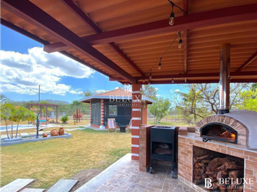 VENTA DE CASA CON PISCINA EN CHAME, BEJUCO (2)