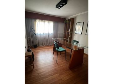 VENTA - SEMIPISO DE 3 DORMITORIOS Y 2 BAÑOS EN NUEVA CÓRDOBA