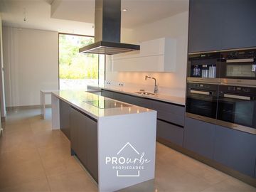 Departamento en Venta en Valle Alegre con Charles Hamilton