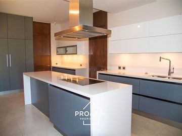 Departamento en Venta en Valle Alegre con Charles Hamilton