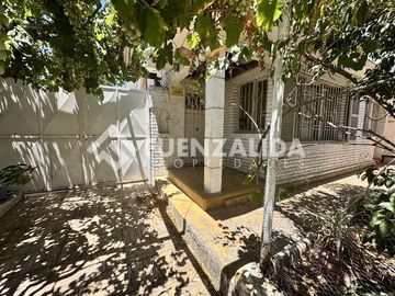 Casa en Venta en Alberto Llona con José Manuel Irarrázaval.