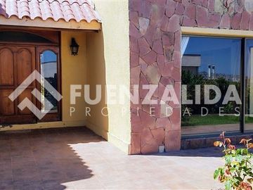 Casa en Venta en Av El amanecer, Peñuelas