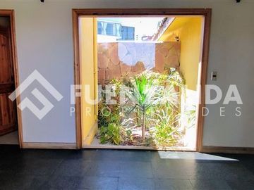 Casa en Venta en Av El amanecer, Peñuelas