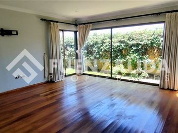 Casa en Venta en Av El amanecer, Peñuelas