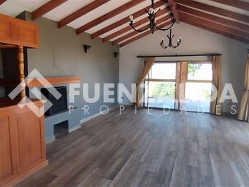 Casa en Venta en Av El amanecer, Peñuelas