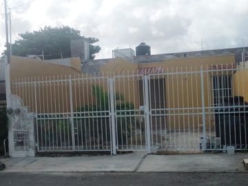 Se Vende Hermosa casa en Remodelación en la Supmz. 92, Cancún Q Roo.