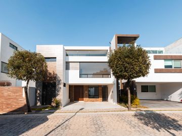 CASA EN VENTA EN LOMAS DE ANGELÓPOLIS PUEBLA(SAN ANDRÉS CHOLULA)CAZ