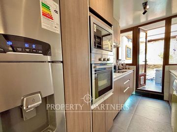 Espectacular Penthouse 2 dormitorios con vista oriente.