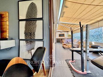 Espectacular Penthouse 2 dormitorios con vista oriente.