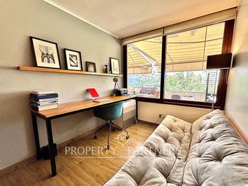 Espectacular Penthouse 2 dormitorios con vista oriente.