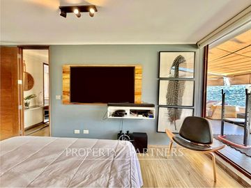 Espectacular Penthouse 2 dormitorios con vista oriente.