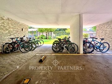 Espectacular Penthouse 2 dormitorios con vista oriente.