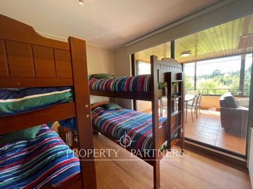 Departamento con amplia vista al golf