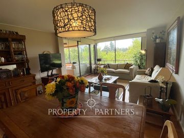Departamento con amplia vista al golf