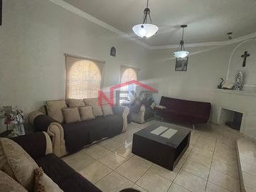 Casa en venta en esquina al norte con alberca