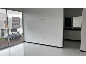 VENTA DE CASA EN LA ANTIGUA CEMENTERA