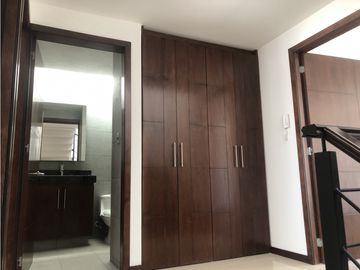 VENTA DE CASA EN LA ANTIGUA CEMENTERA