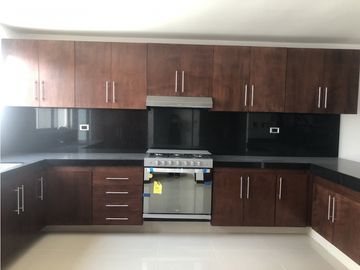 VENTA DE CASA EN LA ANTIGUA CEMENTERA
