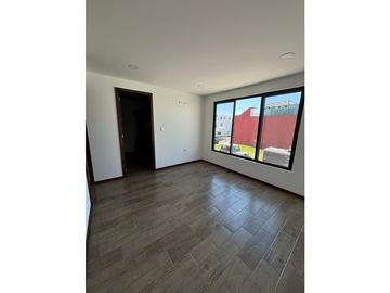 VENTA DE CASA EN SENDERO DEL FRESNO