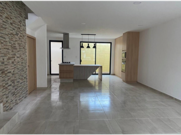VENTA DE CASA EN PLAZA SAN DIEGO SAN PEDRO CHOLULA