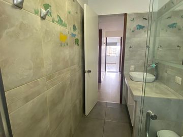 IMPECABLE DEPARTAMENTO EN MIRAFLORES