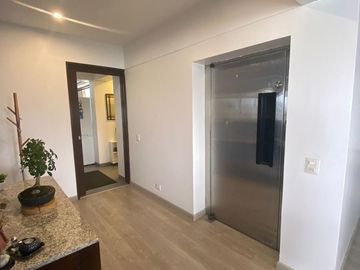 IMPECABLE DEPARTAMENTO EN MIRAFLORES