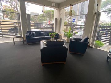 IMPECABLE DEPARTAMENTO EN MIRAFLORES