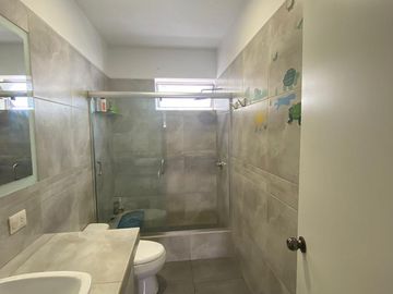 IMPECABLE DEPARTAMENTO EN MIRAFLORES