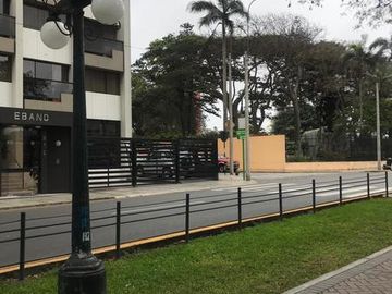 IMPECABLE DEPARTAMENTO EN MIRAFLORES