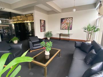 IMPECABLE DEPARTAMENTO EN MIRAFLORES