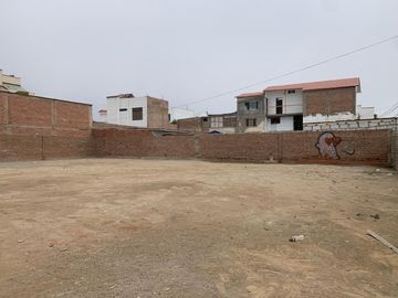 Amplio terreno cerca a Playa San Bartolo