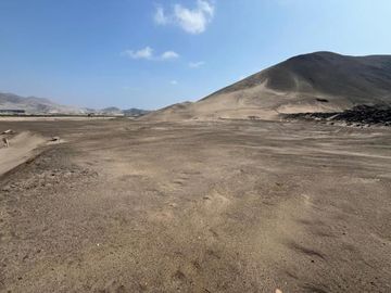 En Venta Amplio Terreno en La Chutana - Cañete