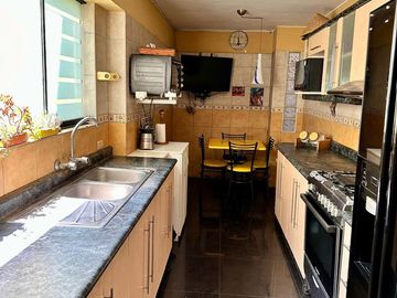 DEPARTAMENTO DUPLEX  EN AV. VELASCO ASTETE 265