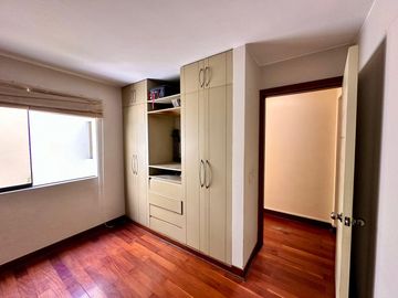 DEPARTAMENTO DUPLEX  EN AV. VELASCO ASTETE 265