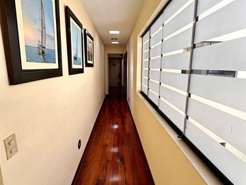 DEPARTAMENTO DUPLEX  EN AV. VELASCO ASTETE 265