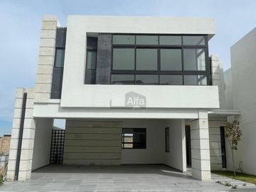 Casa sola en venta en La Escondida, Saltillo, Coahuila