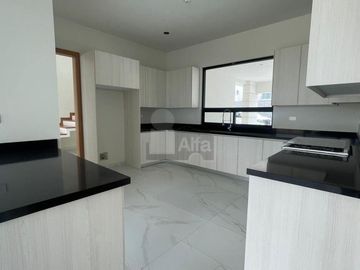 Casa sola en venta en La Escondida, Saltillo, Coahuila