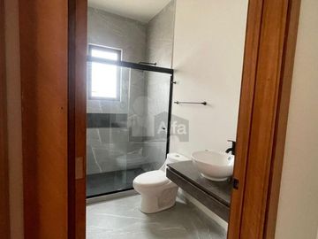 Casa sola en venta en La Escondida, Saltillo, Coahuila