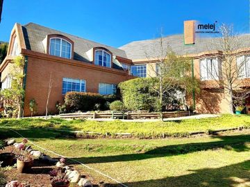 Venta Amplia  Casa en Sector Residencial de Pinares de Montemar