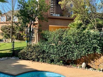 Venta Amplia  Casa en Sector Residencial de Pinares de Montemar