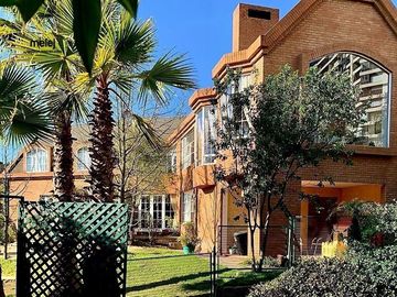 Venta Amplia  Casa en Sector Residencial de Pinares de Montemar
